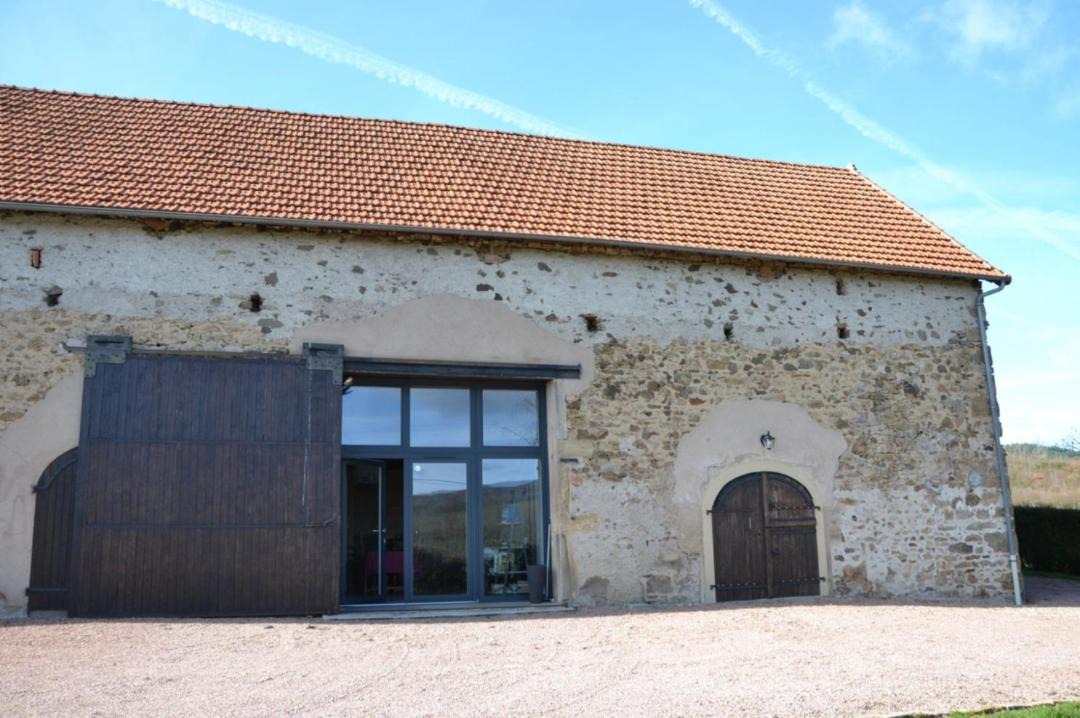 Photo of Buildings in Reclesne