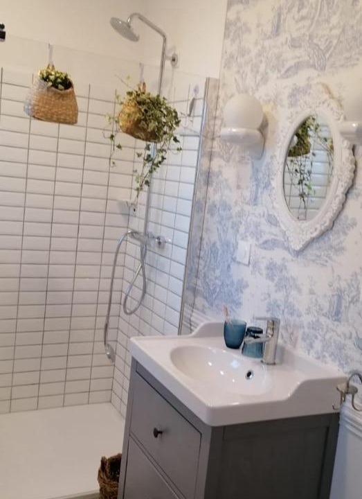 Photo of Bathroom in Cassel
