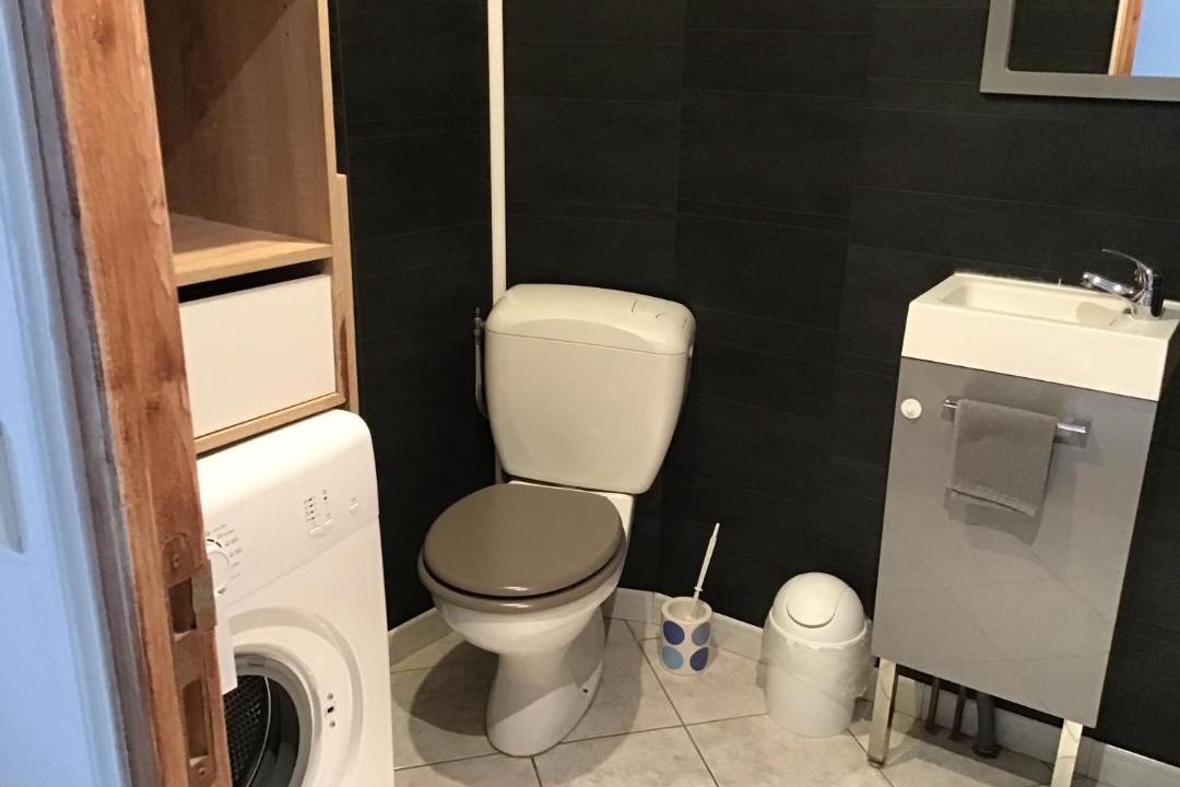 Photo of Bathroom in Mousseaux-sur-Seine