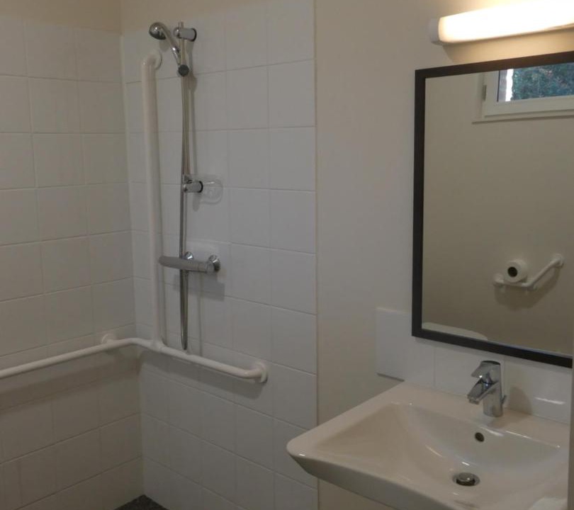 Photo of Bathroom in Dieppe