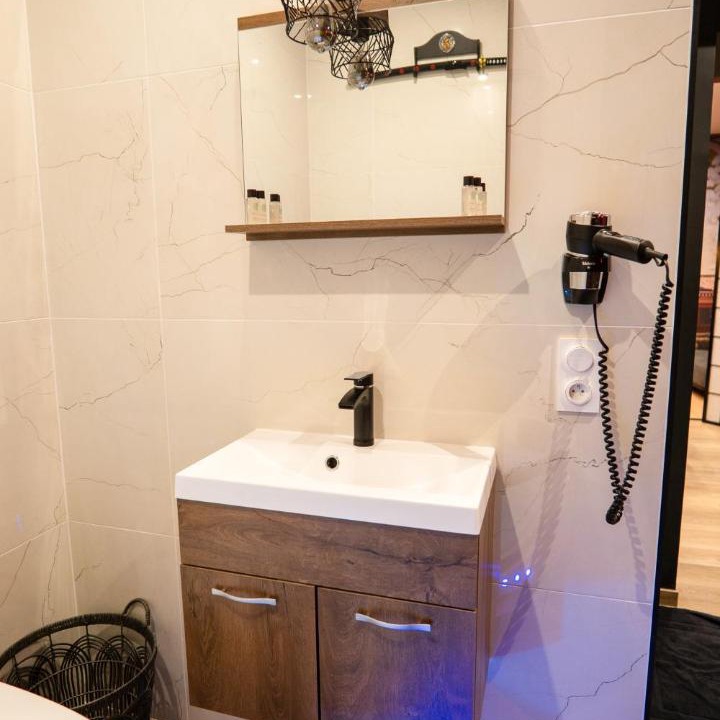 Photo of Bathroom in Trith-Saint-Leger