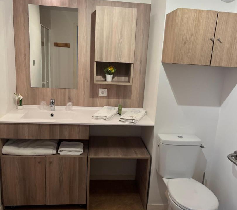 Photo of Bathroom in Montivilliers