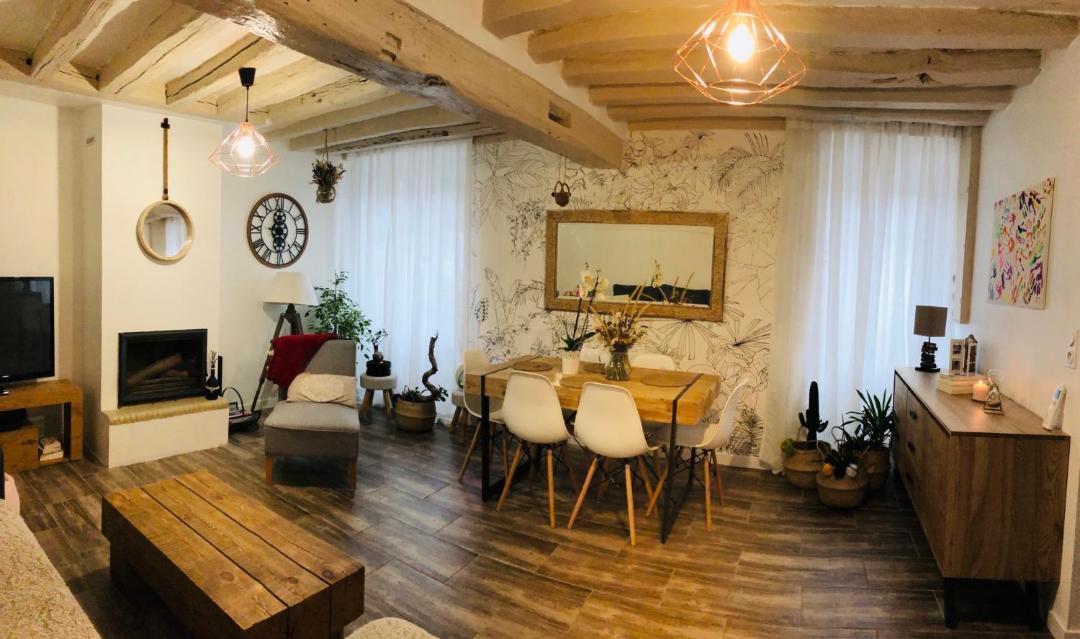 Photo of Livingroom in Ury