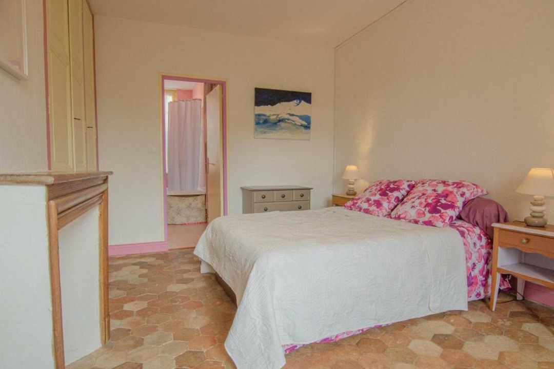 Photo of Bedroom in Villenauxe-la-Grande