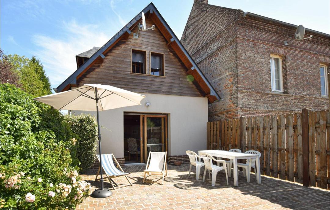 Photo of Buildings in Le Bourg-Dun