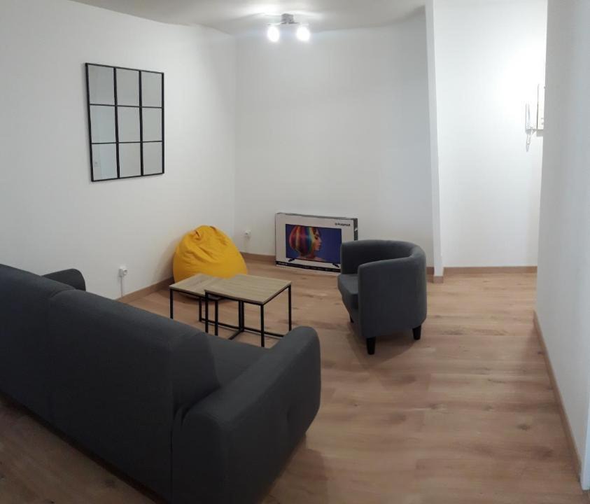 Photo of Livingroom in Paroisse Saints-Pierre-et-Paul-Apotres