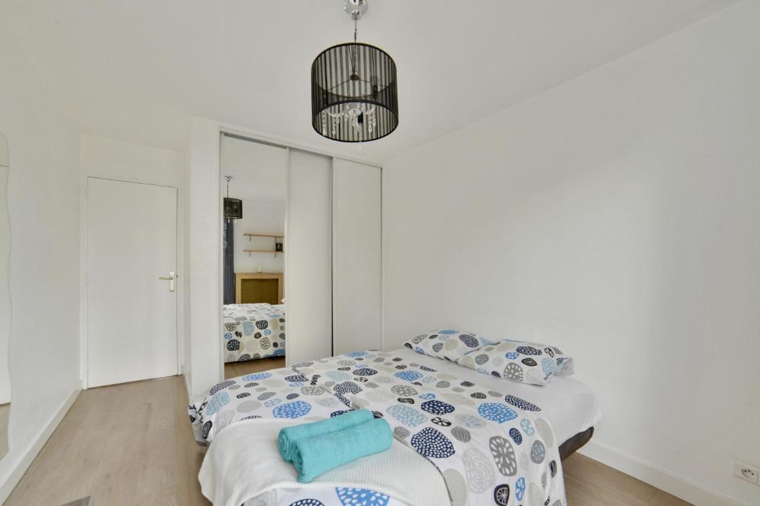 Photo of Bedroom in Saint-Denis