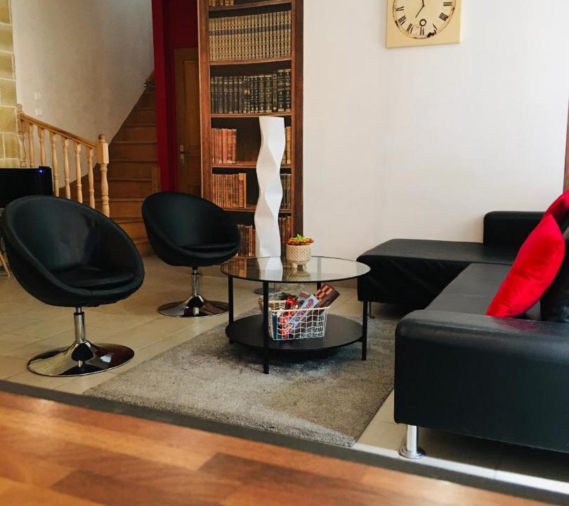 Photo of Livingroom in Ay