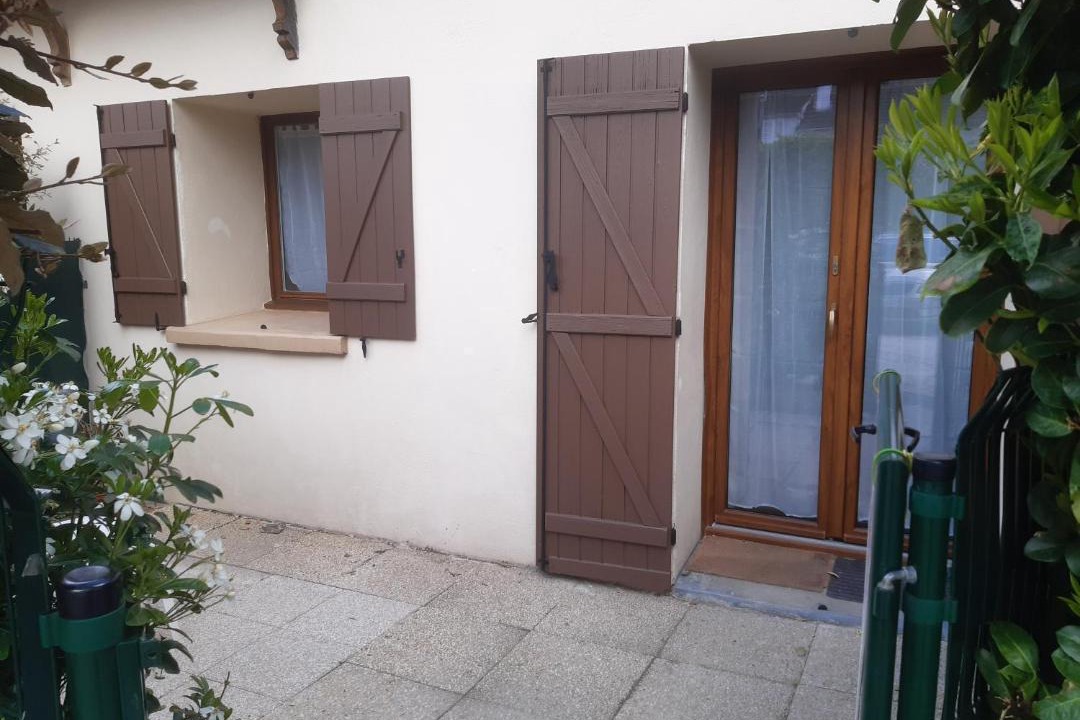 Photo of Buildings in Esbly