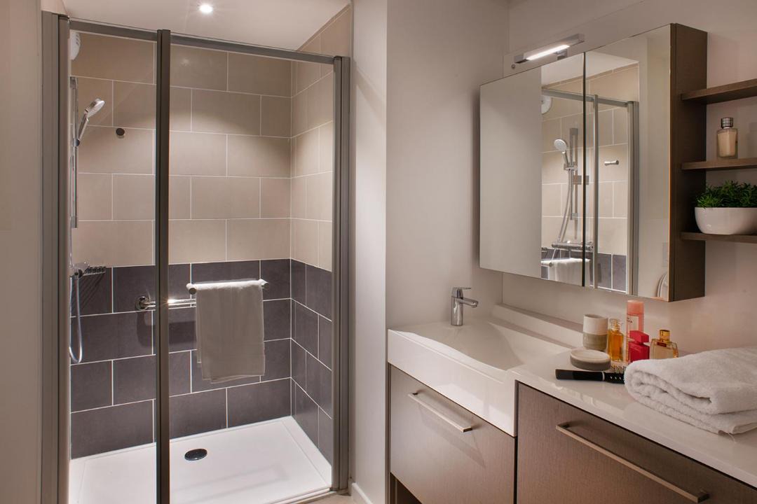 Photo of Bathroom in Cergy