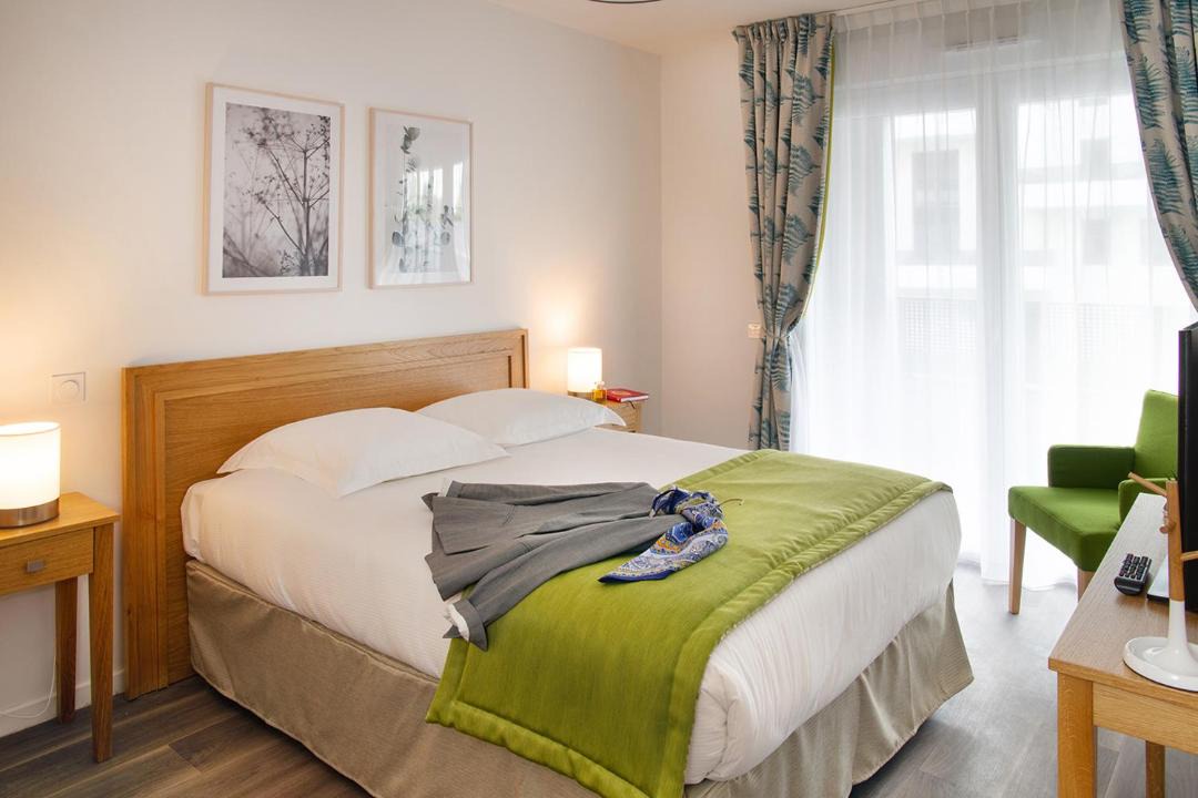 Photo of Bedroom in Cergy