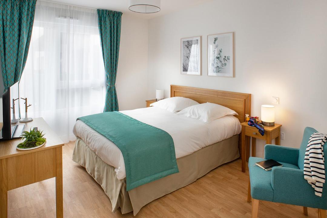 Photo of Bedroom in Cergy