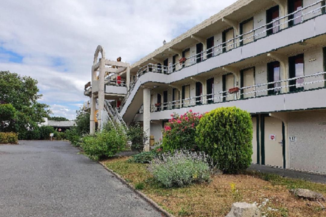 Photo of Buildings in Mouroux