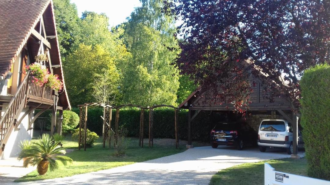 Photo of Others in Bois-Jerome-Saint-Ouen
