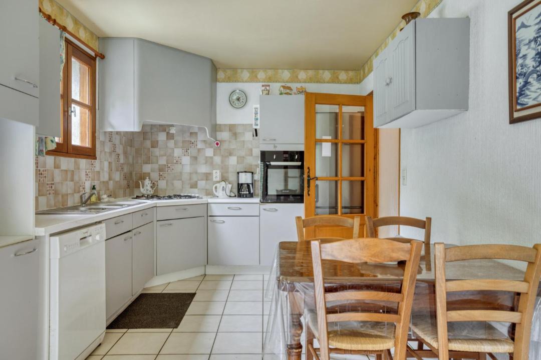 Photo of Kitchen in Saint-Pierre-des-Tripiers