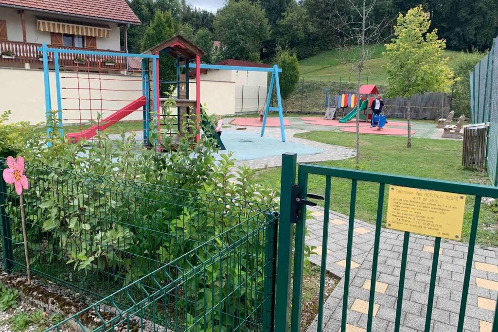 Photo of Others in Les Hopitaux-Neufs