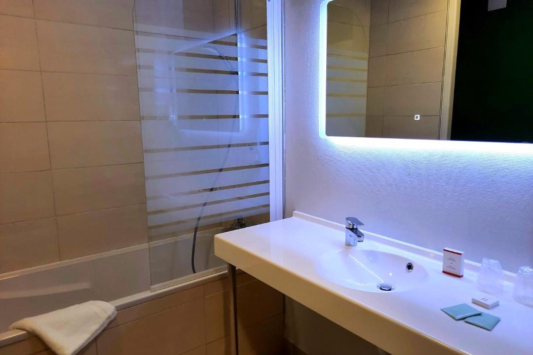 Photo of Bathroom in Bazeilles