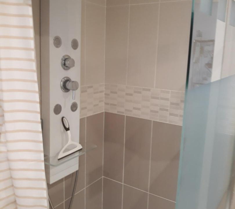 Photo of Bathroom in Romenay