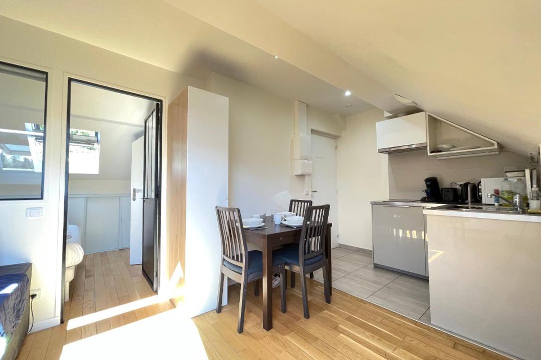 Photo of Livingroom in Jouy-en-Josas