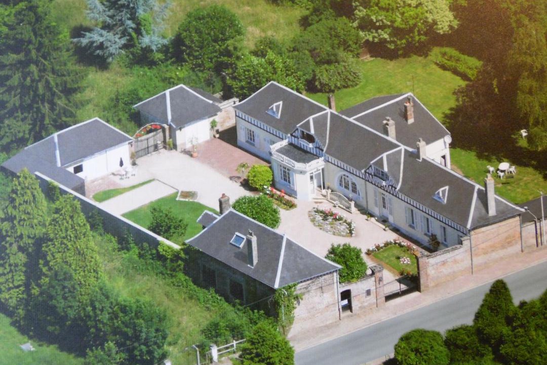 Photo of Others in Maison-Ponthieu