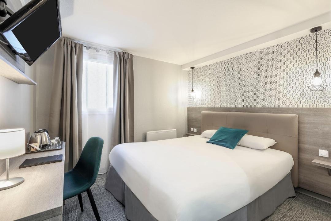Photo of Bedroom in Calais Frethun