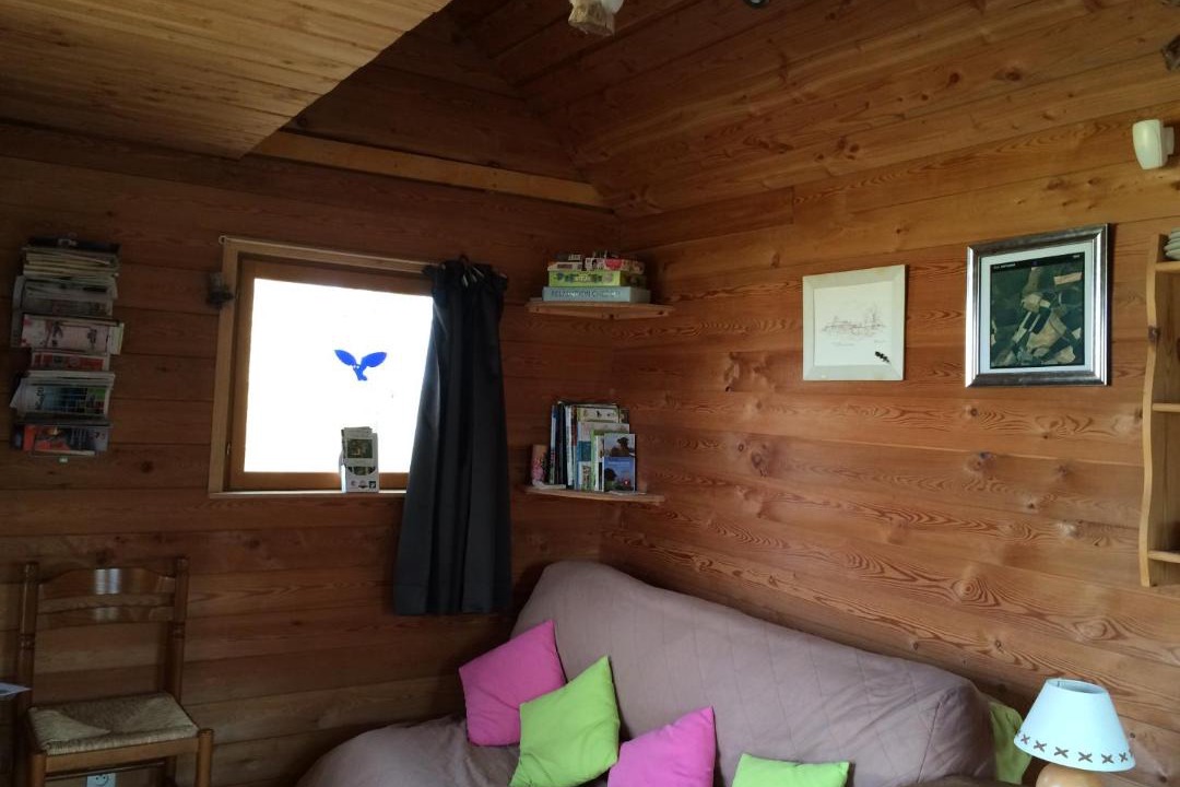Photo of Livingroom in Outines