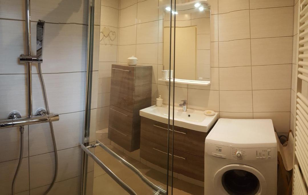 Photo of Bathroom in Mediere