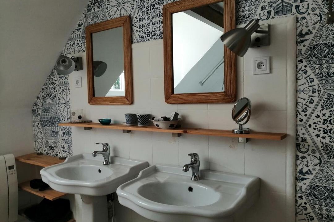 Photo of Bathroom in Vadencourt