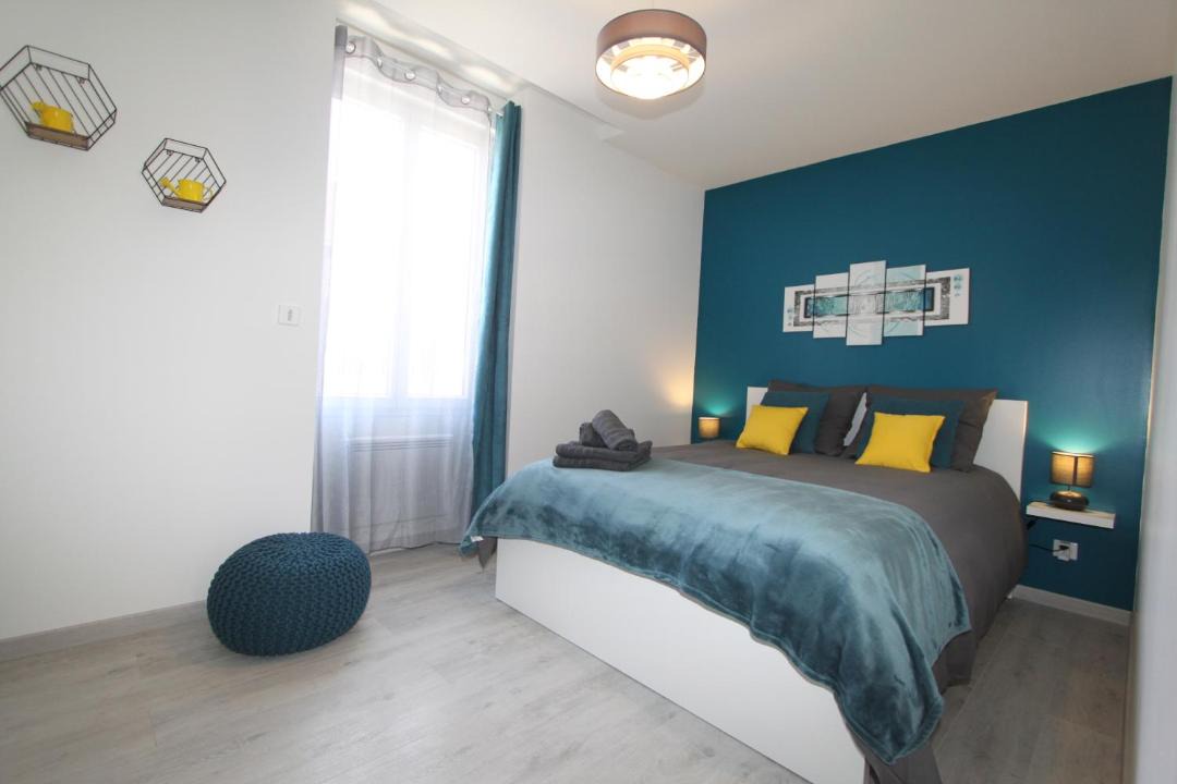 Photo of Bedroom in Romilly-sur-Seine