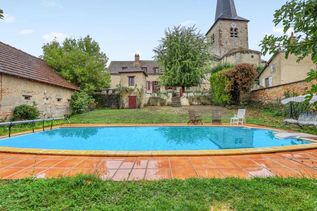 Photo of Others in Lucenay-les-Aix