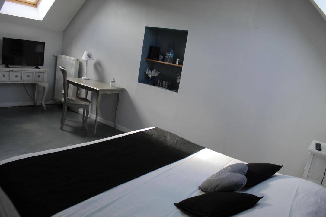 Photo of Bedroom in Givenchy-en-Gohelle