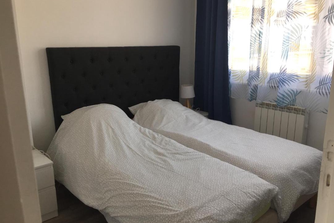 Photo of Bedroom in Calais City Center