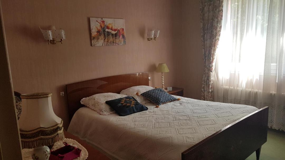 Photo of Bedroom in Villemandeur