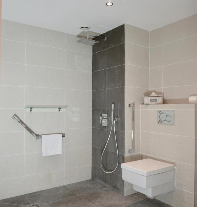 Photo of Bathroom in Gressy