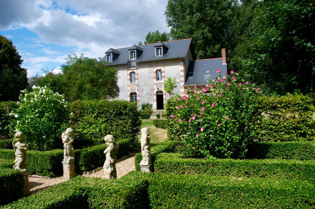 Photo of Others in Linieres-Bouton