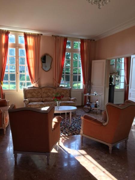 Photo of Livingroom in Saint-Martin-des-Champs