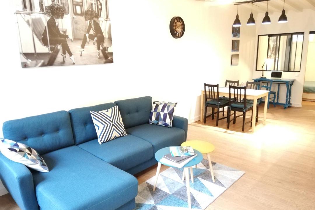 Photo of Livingroom in Quartier Saint-Marc - Croix de Pierre - Saint-Nicaise