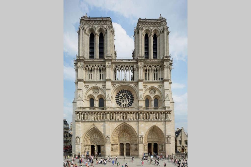 Photo of Buildings in Faubourg de l'Arche