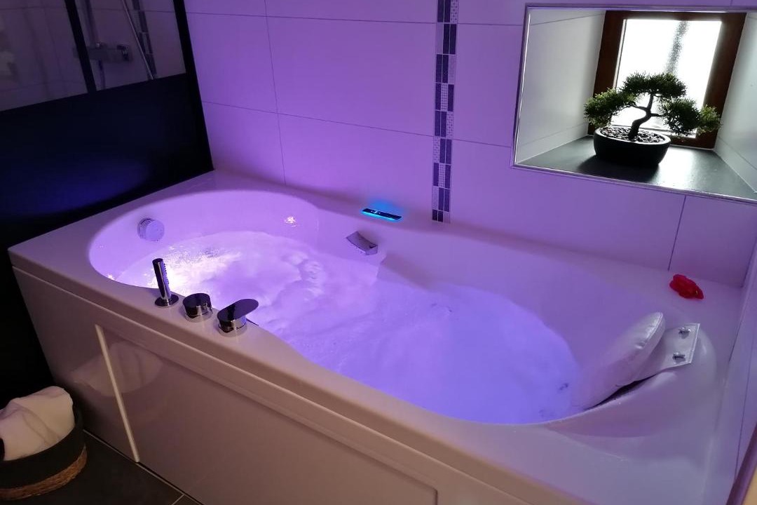 Photo of Bathroom in Chablis