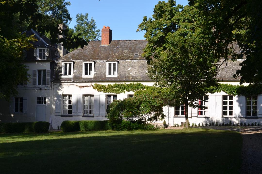 Photo of Buildings in Forest-Montiers