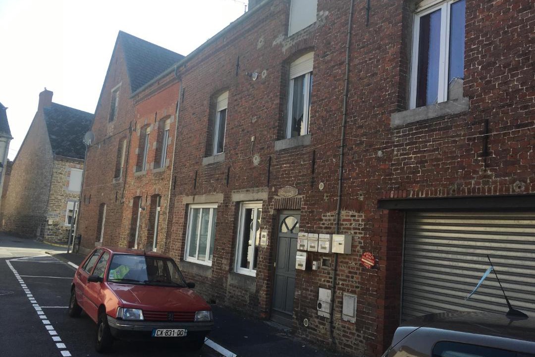 Photo of Buildings in Solre-le-Chateau