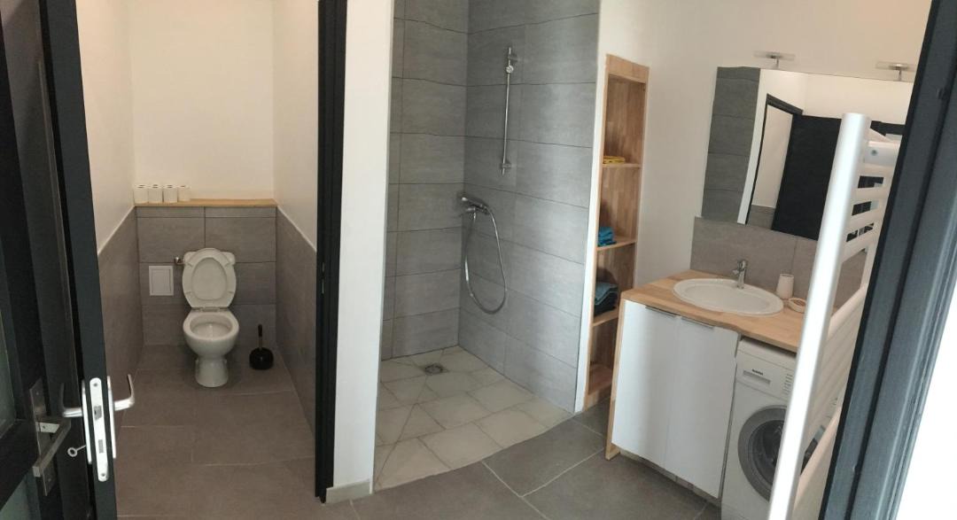 Photo of Bathroom in Louvignies-Quesnoy