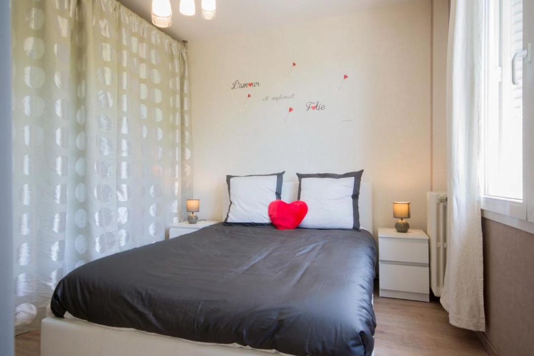 Photo of Bedroom in Faubourg-Raines