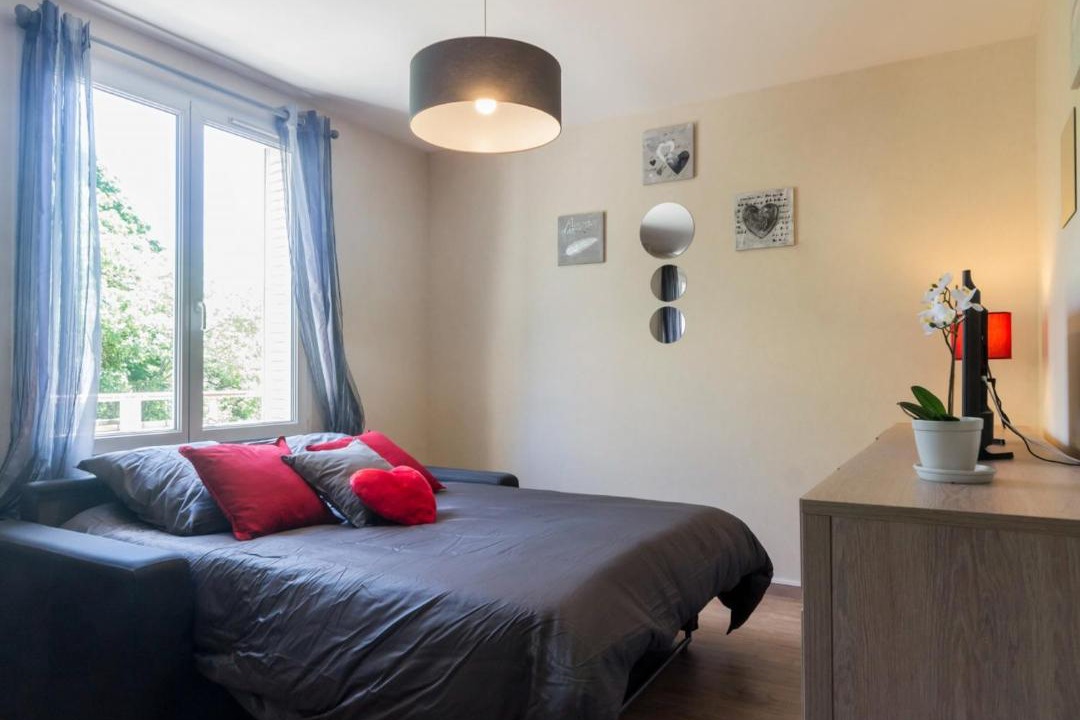 Photo of Bedroom in Faubourg-Raines