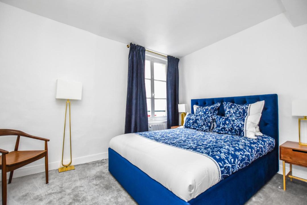 Photo of Bedroom in Notre-Dame-des-Champs