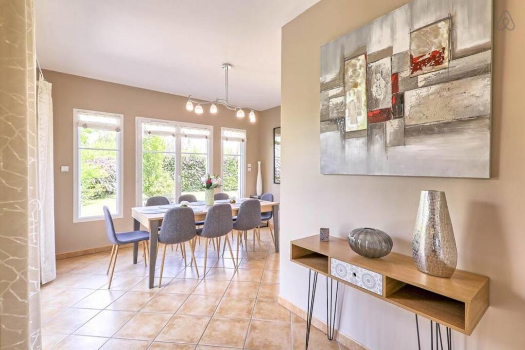 Photo of Livingroom in Magny-le-Hongre