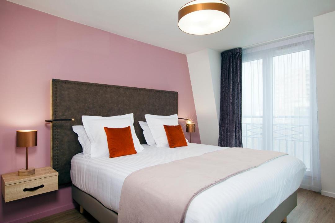 Photo of Bedroom in Puteaux