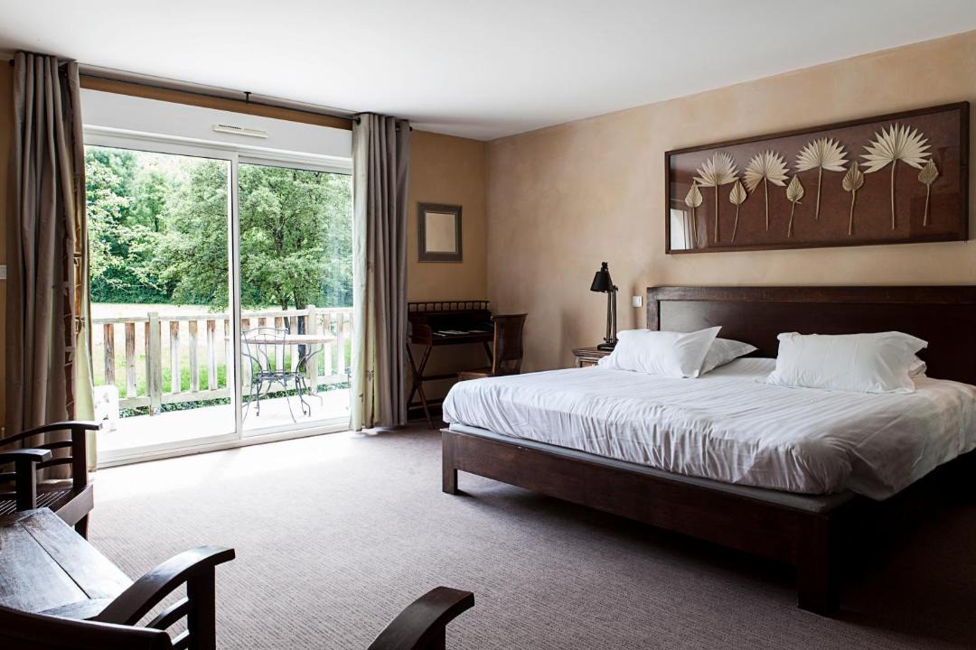 Photo of Bedroom in Nuits-Saint-Georges