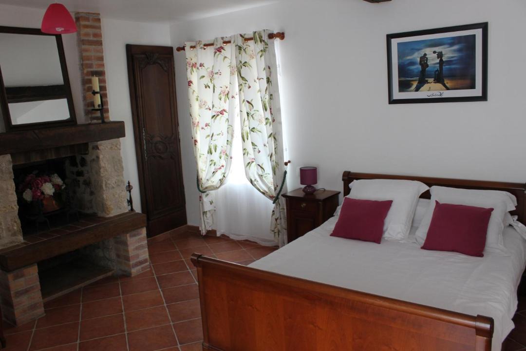 Photo of Bedroom in Courcelles