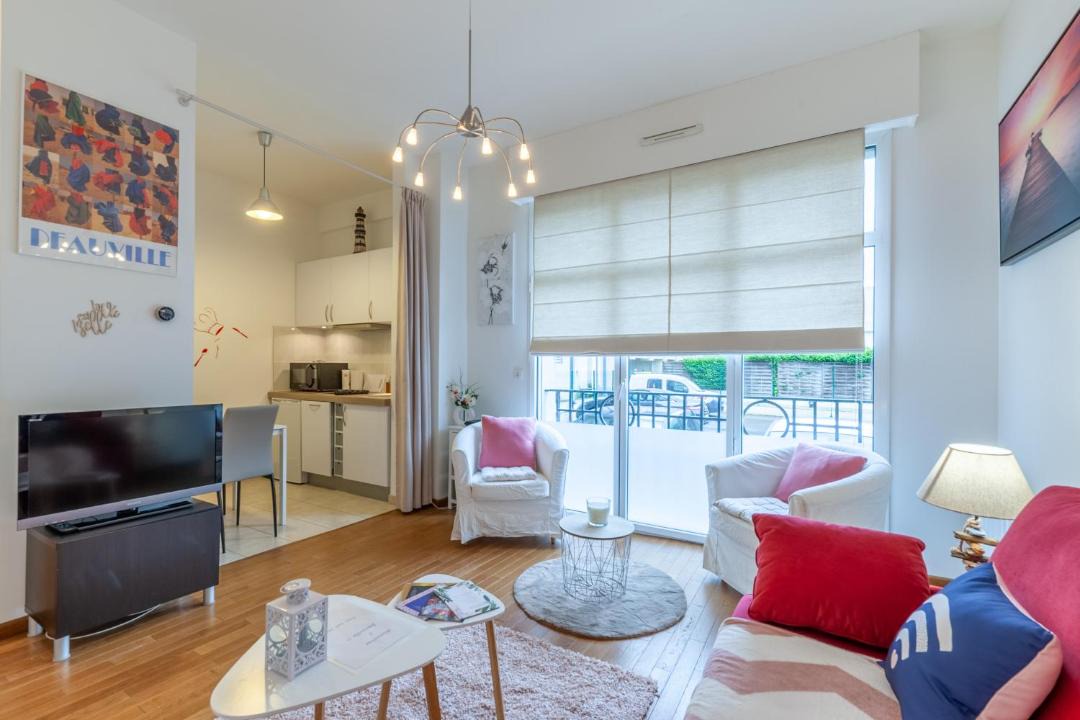 Photo of Livingroom in Deauville City Centre